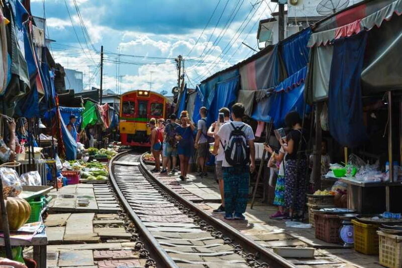Bangkok: Maeklong Train Market & Amphawa Floating Market - The Sum Up