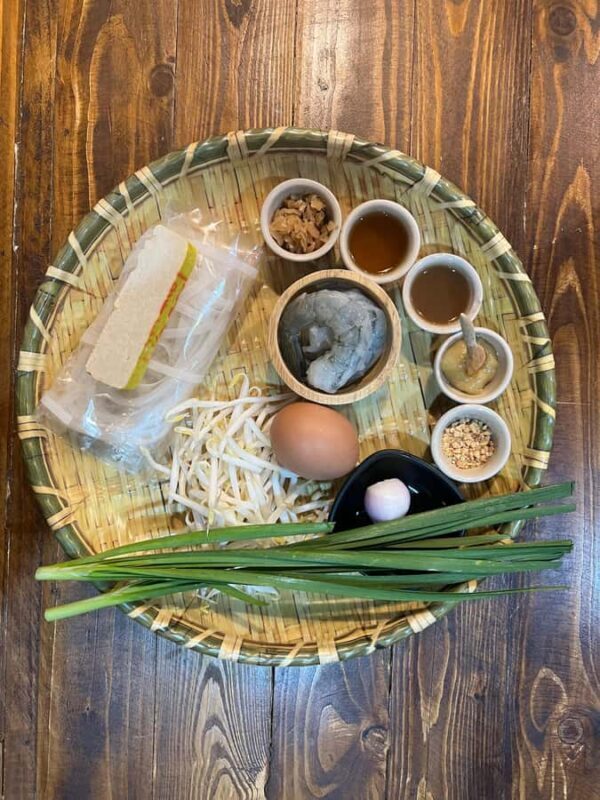 Bangkok: Market Tour, Cooking Class, & Temple Visit - What Makes This Tour Valuable?