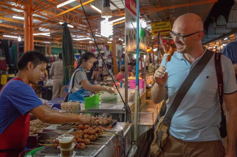 Bangkok: Markets, Temples and Food Night Tour by Tuk Tuk - The Verdict