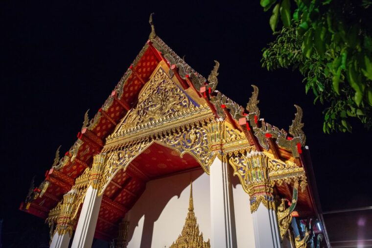 bangkok-markets-temples-and-food-night-tour-by-tuk-tuk