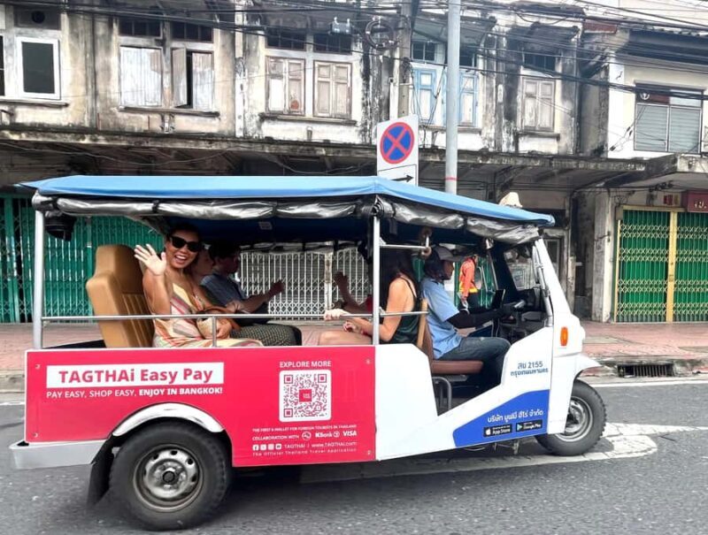 Bangkok Michelin Food Tour (3 Food stops, 8 tastings) - Transportation & Group Dynamics