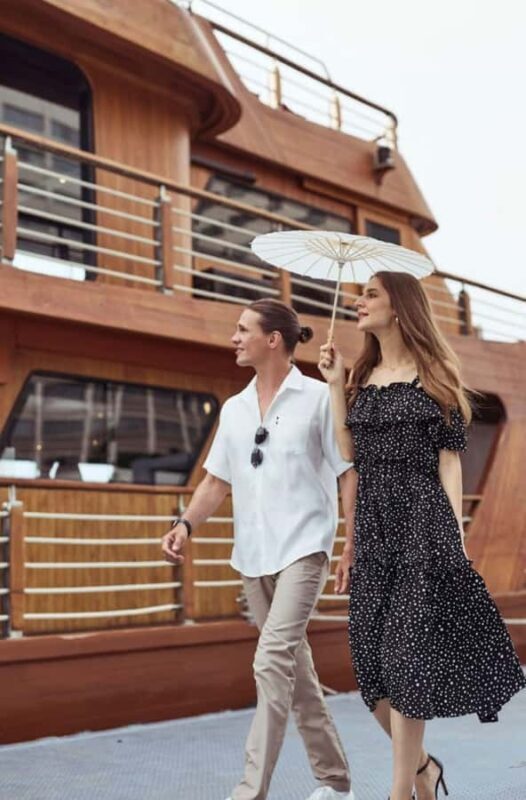 Bangkok: Michelin-Starred Dinner Cruise on on Pruek Cruise - Timing and Group Size