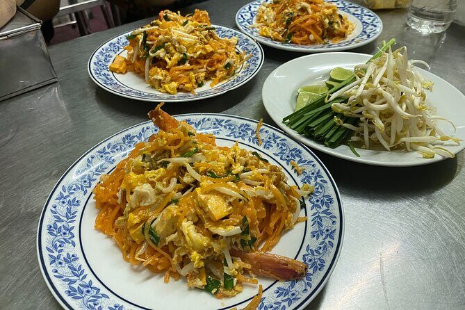Bangkok: Michelin Street Eats by Tuk-Tuk Guided Food Tour - A Closer Look at the Itinerary