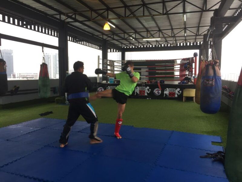 bangkok-muay-thai-boxing-class-for-beginners