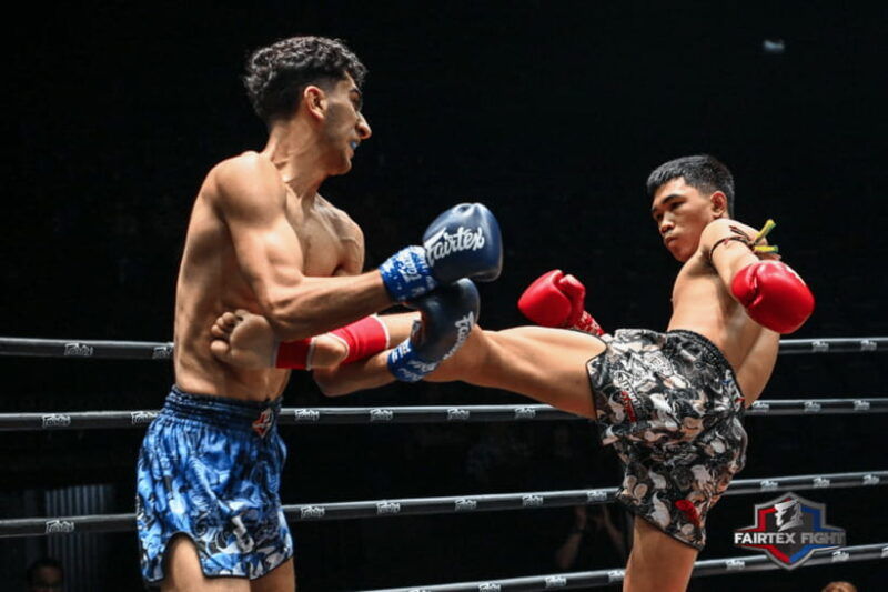bangkok-muay-thai-match-at-lumpinee-boxing-stadium