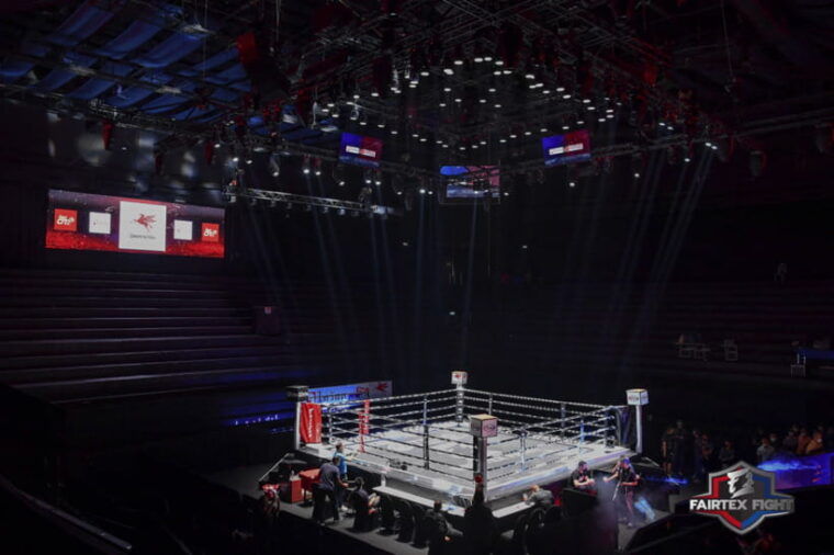 bangkok-muay-thai-match-at-lumpinee-boxing-stadium