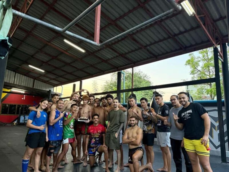 Bangkok: Muay Thai Training Experience in Professional Gym - Authentic Muay Thai Training in Central Bangkok