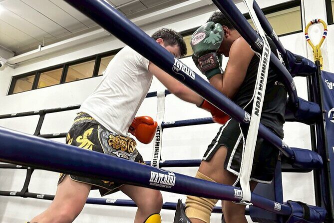 Bangkok Muay Thai Workout Class Fun Beginner Friendly Training - What to Expect at Your Muay Thai Class