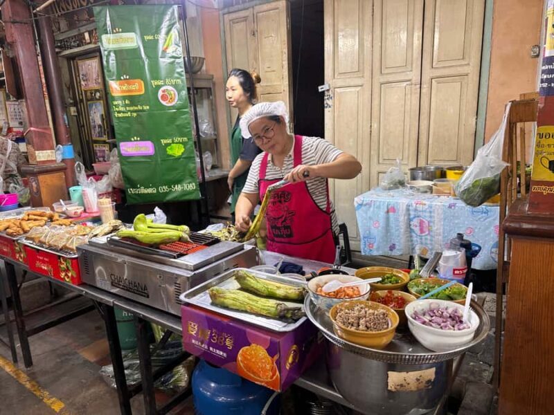 Bangkok: Nang Lerng Market 14+ Food Tour with Riverboat - Who Will Love This Tour?