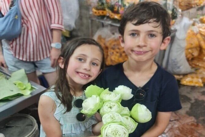 Bangkok Night E-Bike Tour to Grand Palace and Wat Arun Views - Key Points