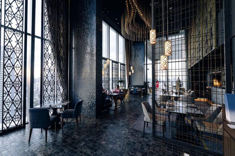 bangkok-nimitr-rooftop-by-137-pillars