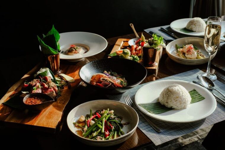 bangkok-nimitr-rooftop-by-137-pillars