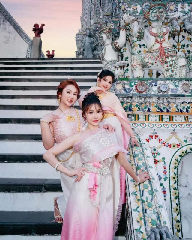 Bangkok: One Day Thai Costume Rental For Three Girls - Key Points