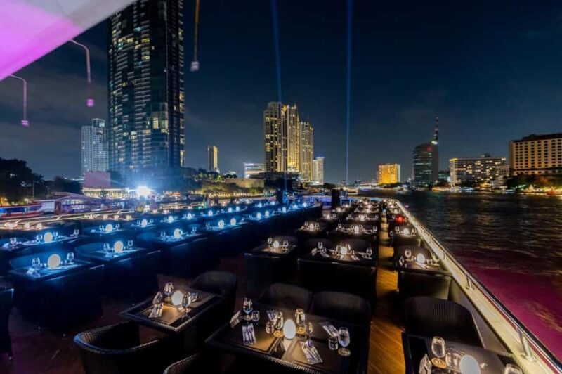 Bangkok: Opulence Luxury Buffet Dinner Cruise with Live Band - Dining in Style