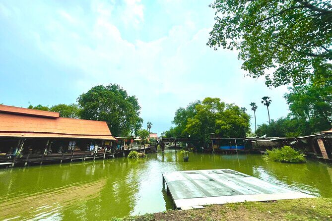 Bangkok Private Car: Ayutthaya Park, Mahathat & Market (8h) - Key Points