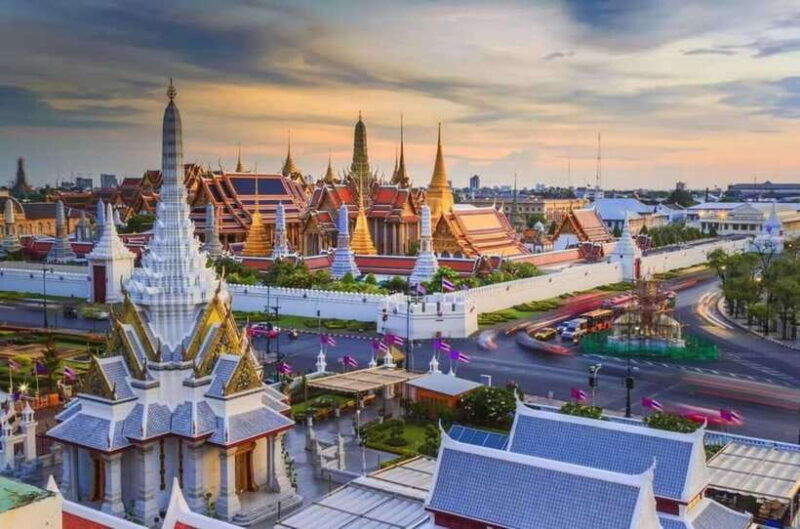 bangkok-private-charter-with-customizable-route