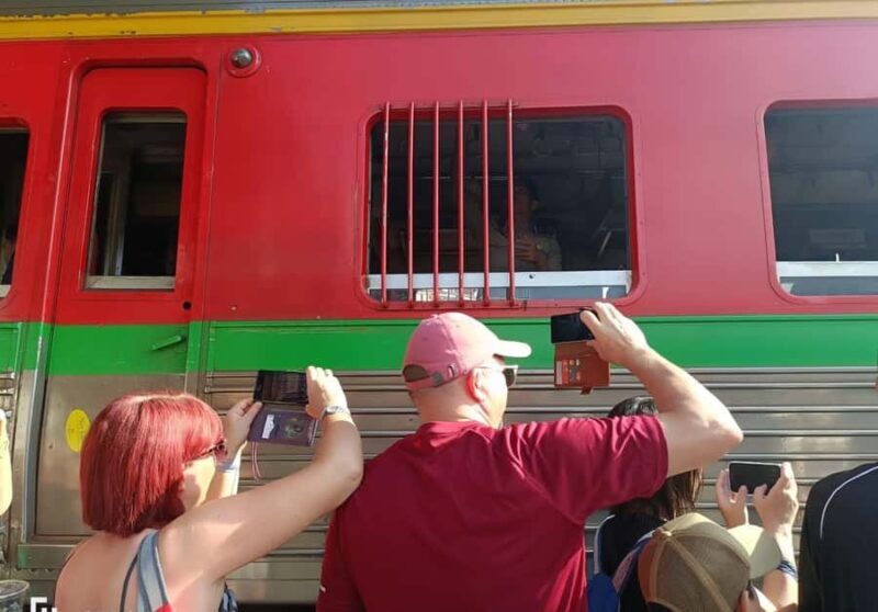 Bangkok: Private Floating Market & Maeklong Railway Market - Key Points