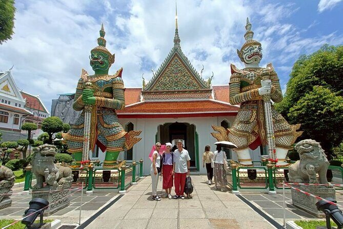 Bangkok Private Shore Excursion Iconic Temples From Leam Chabang - The Grand Palace: The Heart of Bangkok