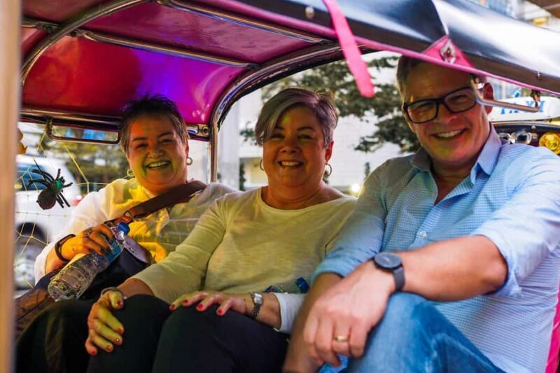 Bangkok: Private Tuk-Tuk Food Tour with Guide - Discovering Old Bangkok in a Tuktuk