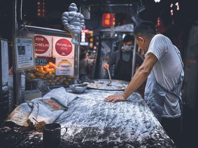 bangkok-private-tuk-tuk-night-tour-river-boat-eats