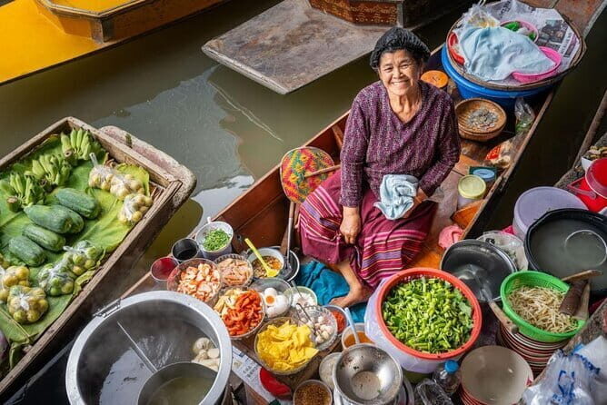 Bangkok: Railway & Damnoen Saduak Floating Market with Transfer - An In-Depth Look at This Bangkok Market Tour