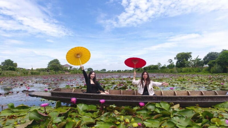 Bangkok: Red Lotus Pond & Thonburi Market - Key Points