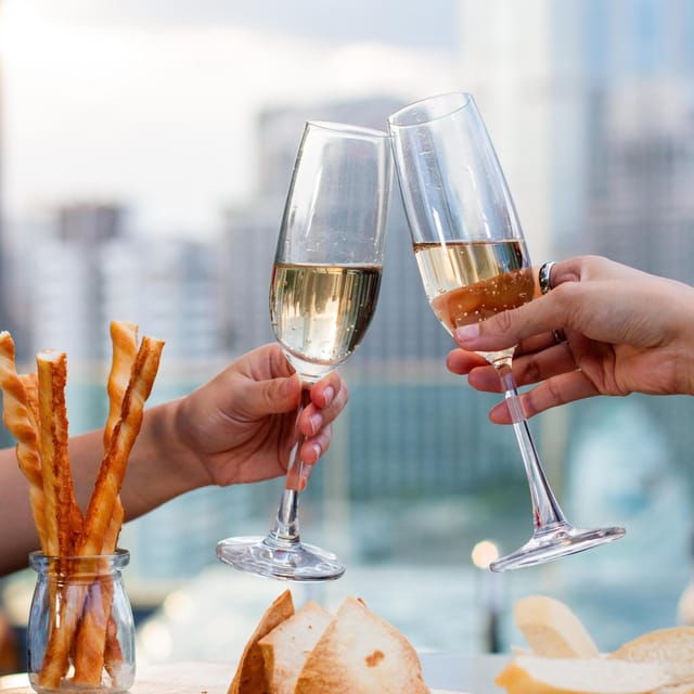 bangkok-redsquare-rooftop-bar-at-novotel-sukhumvit-4