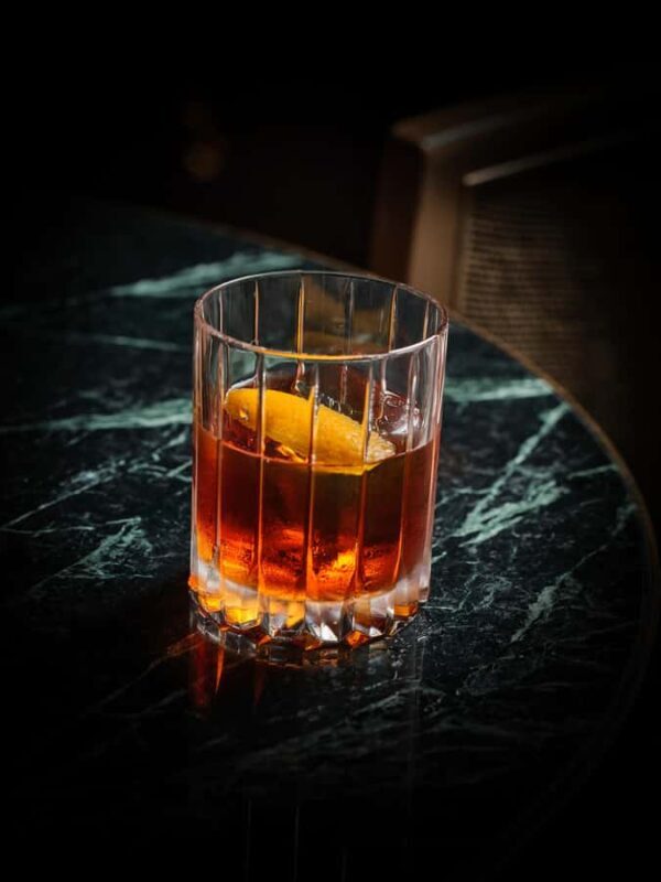 Bangkok: Rogues Bar at InterContinental Sukhumvit - An Authentic Bangkok Night at Rogues Bar