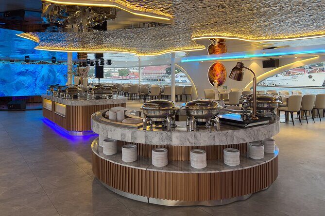 Bangkok Royal Galaxy Chao Phraya River Dinner Cruise - The Dinner and Entertainment