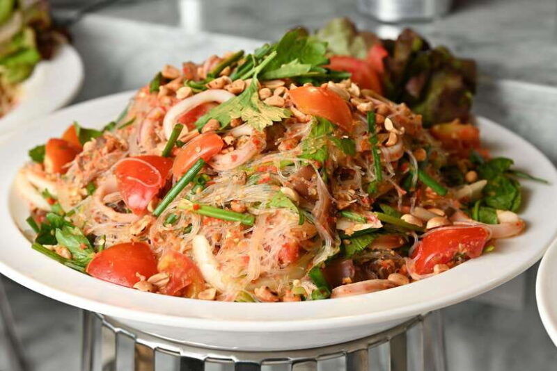 bangkok-royal-galaxy-dinner-cruise-with-siam-fantasy-show