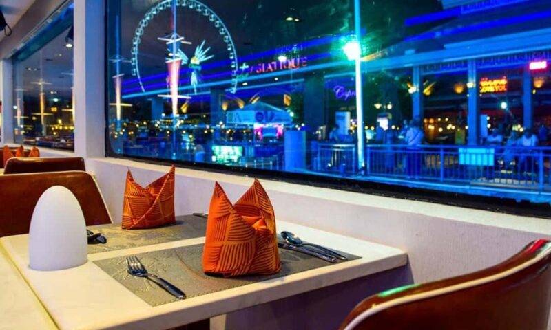 Bangkok: Royal Princess Cruise with Buffet Dinner & Show - Key Points