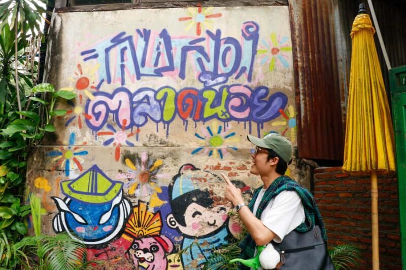Bangkok: Sacred Temples & China Town Private Guided Tour - Exploring Talat Noi: Bangkok’s Artistic and Cultural Hub