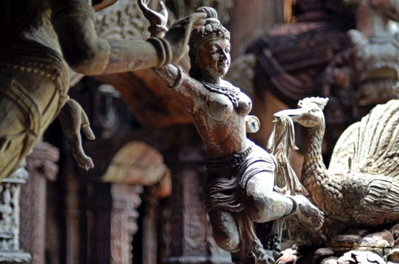 bangkok-sanctuary-of-truth-tour