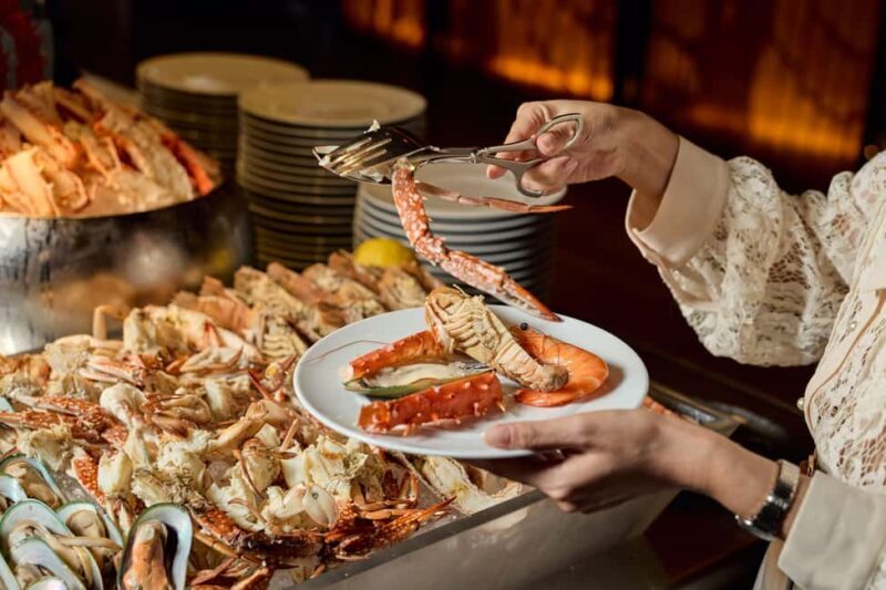 Bangkok: Saturday Dinner Buffet at W Bangkok - Key Points