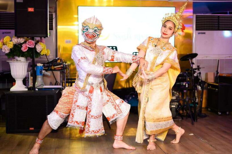 bangkok-smile-riverside-dinner-cruise