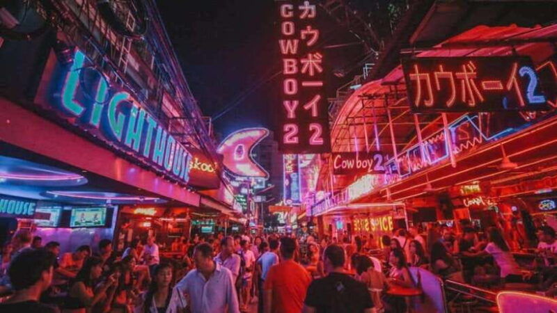 bangkok-soi-cowboy-nana-soi-11-rooftops-clubs-go-gos