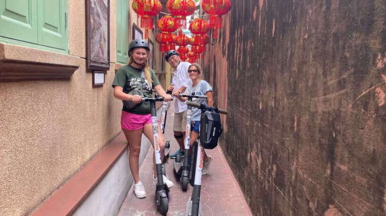 bangkok-street-art-e-scooter-tour-of-chinatown