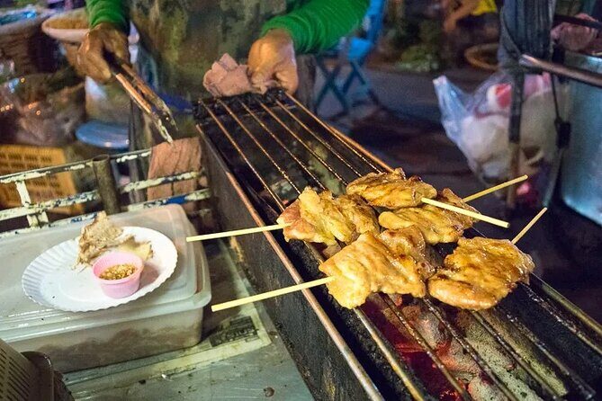 Bangkok Street Food Tour by Tuk Tuk with Rooftop Bar Drink! - Key Points