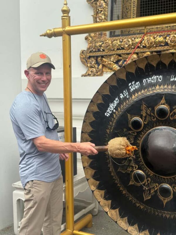 Bangkok: Temples, River, and Tuk Tuk Ride Day Tour - Key Points