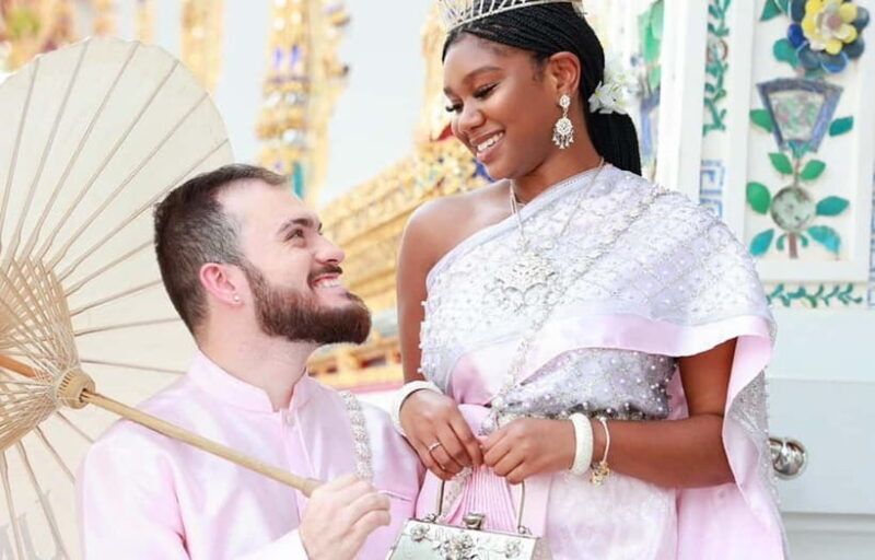 Bangkok: Thai Costume Rental + Hairdo, Makeup & Accessories - What to Expect on Your Visit