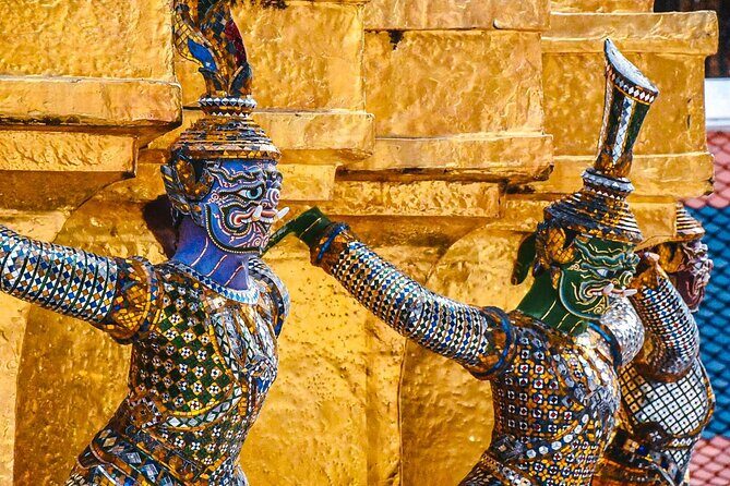 Bangkok: The Grand Palace, Wat Pho, and Wat Arun Walking Tour - A Detailed Look at the Tour Experience