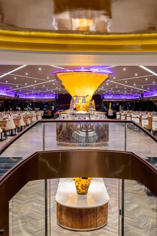 bangkok-the-opulence-buffet-dinner-cruise-with-live-band