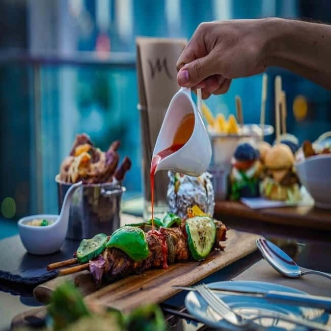 Bangkok: The Vue Bar Rooftop at Mercure Bangkok Sukhumvit 24 - Key Points