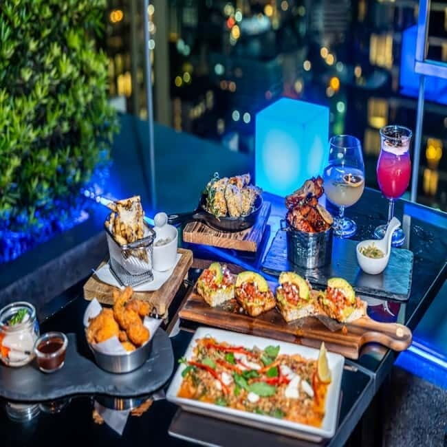 Bangkok: The Vue Bar Rooftop at Mercure Bangkok Sukhumvit 24 - Authentic Insights from Reviews