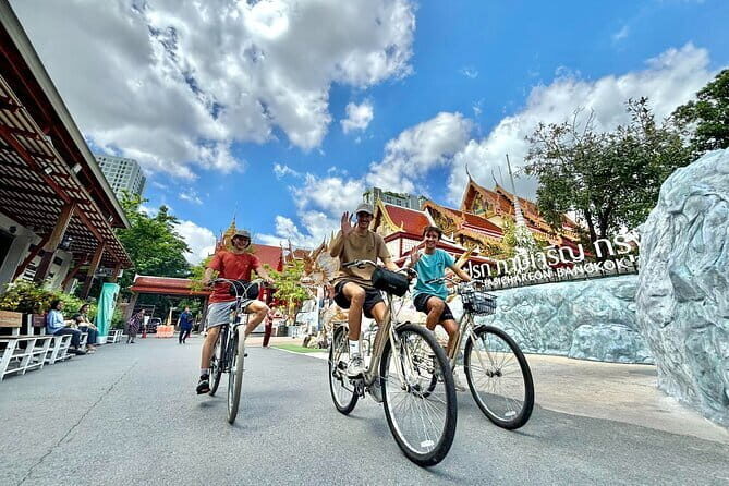 Bangkok Thonburi Backstreets and 3 Peaceful Temple Bike Tour - Key Points