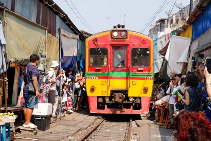 Bangkok: Traditional House, Floating & Maeklong Train Market - What You Can Expect on This Cultural Day Trip