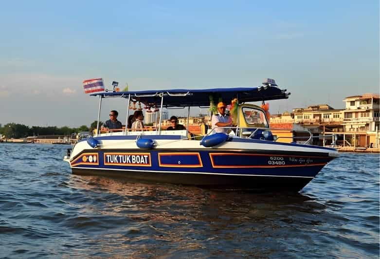 bangkok-tuk-tuk-speedboat-ride-on-the-chao-phraya-river
