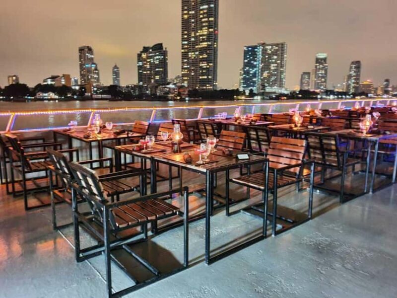 Bangkok: Vela Cruise Buffet Dinner on the Chao Phraya - What to Expect from the Vela Cruise Buffet Dinner