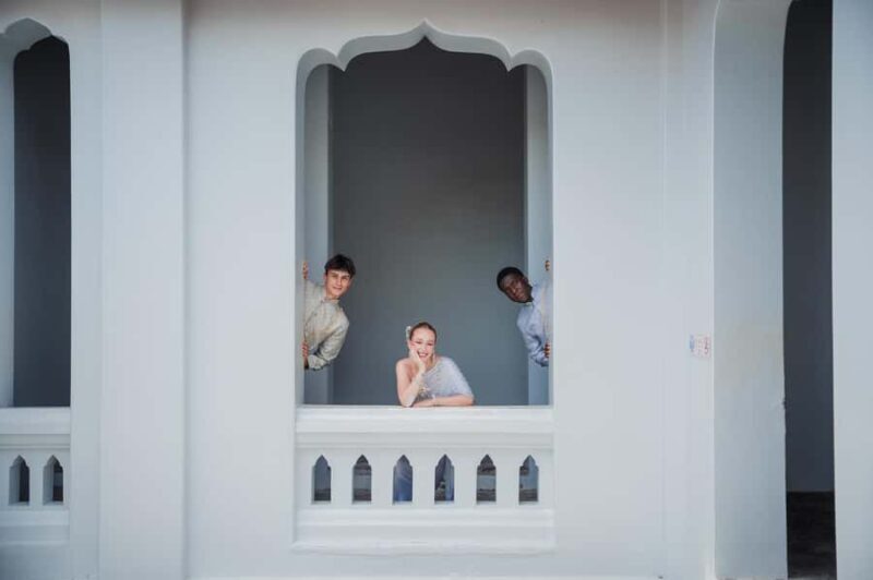 Bangkok: Wat Arun Private Photoshoot with Pro Photographer - Key Points