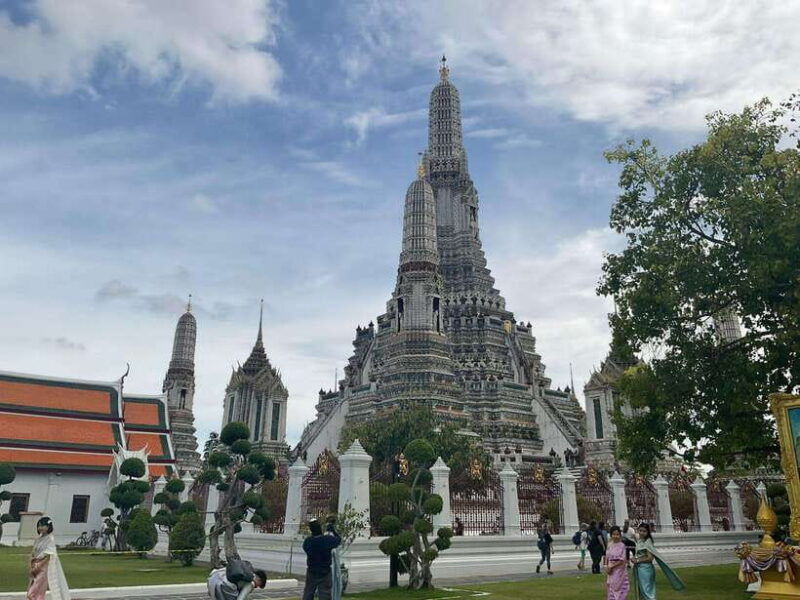 bangkok-wat-pho-and-wat-arun-guided-walking-tour-2-hours